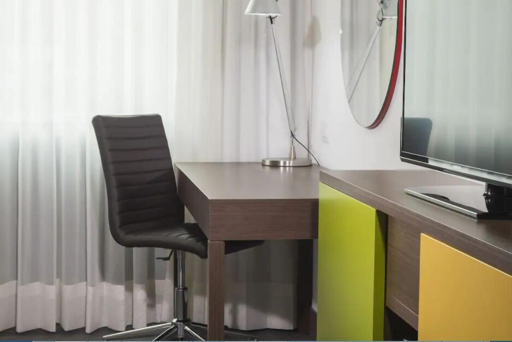 Hampton By Hilton Yopal Ξενοδοχείο Εξωτερικό φωτογραφία